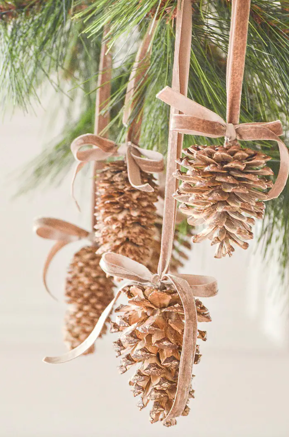 Neutral and Natural Christmas Decor Ideas for 2022 