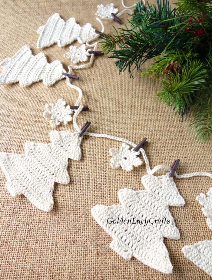 Crochet Christmas Tree Garland