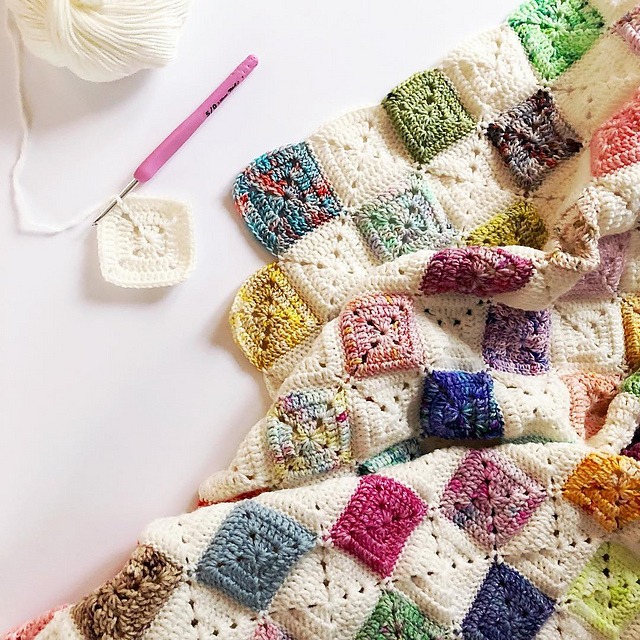 Farmhouse Granny Square Ideas and Free Pattern - Your Crochet