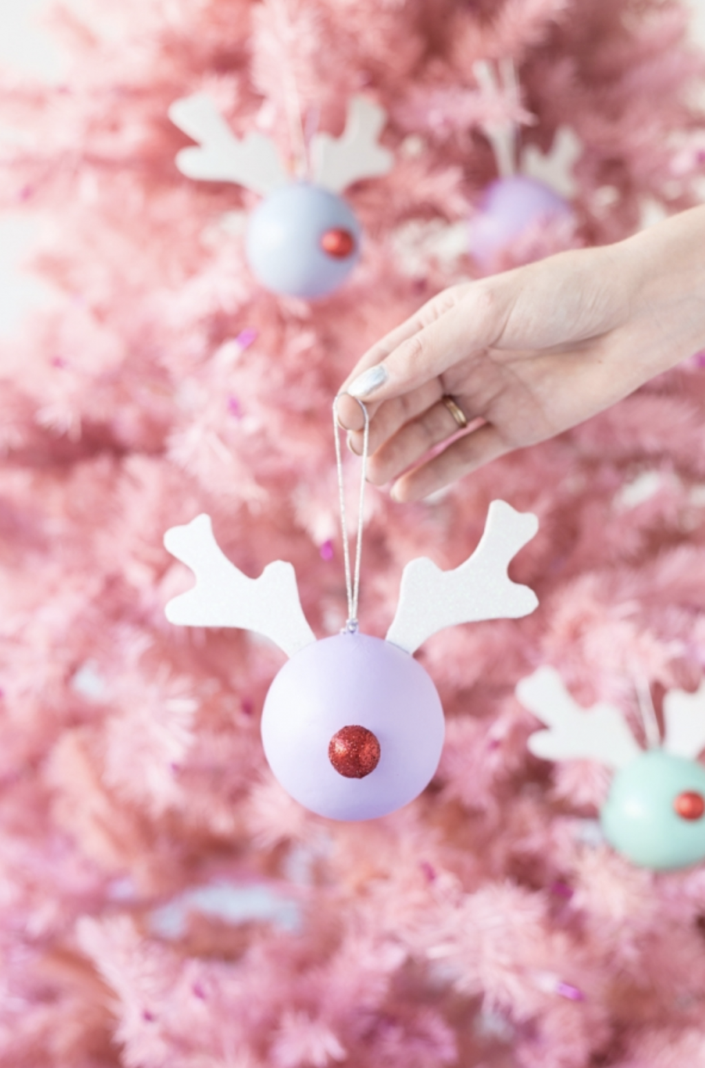 15 Easy to Make Christmas Ornament Ideas