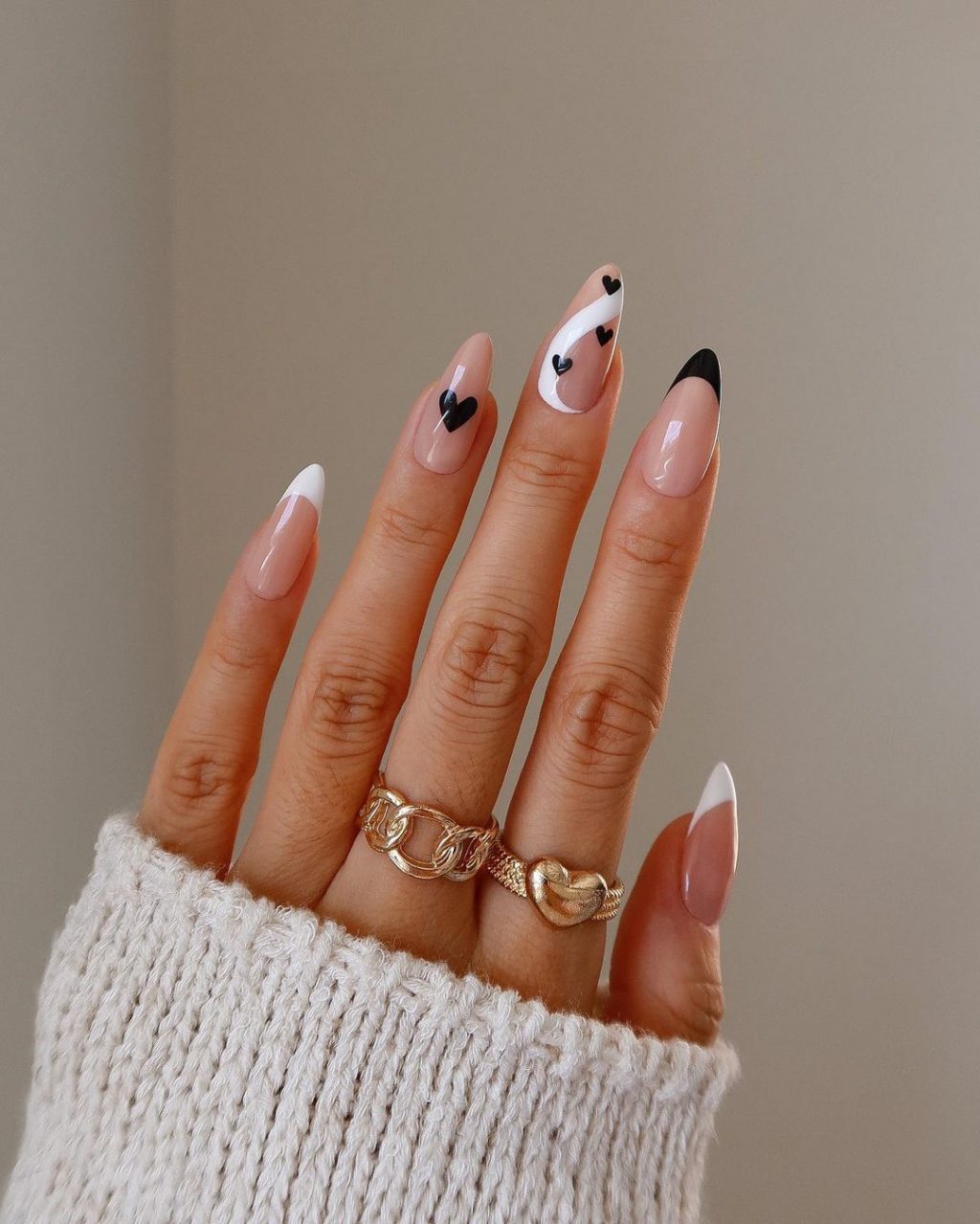 18 Sweet Valentine’s Day Nails You Gotta Try
