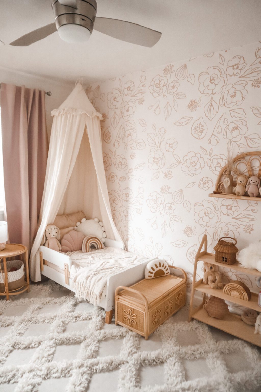 20 boho girl's bedroom ideas - wonder forest