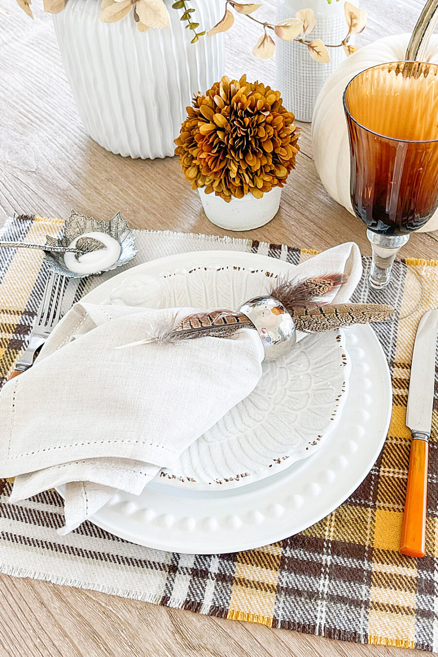 20 Easy Rustic Fall Decor Ideas