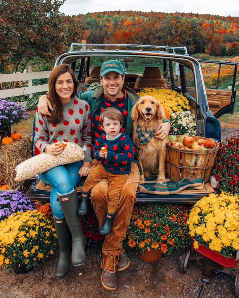 25 Fall Photoshoot Ideas You'll Want To Try