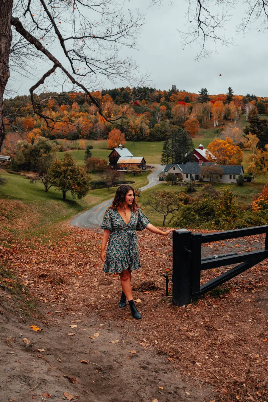 25 Fall Photoshoot Ideas You'll Want To Try