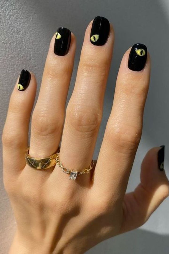 20 uñas de Halloween simples y espeluznantes