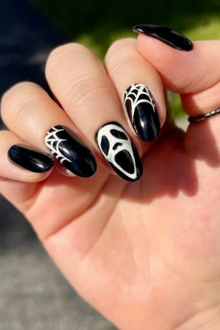 20 uñas de Halloween simples y espeluznantes