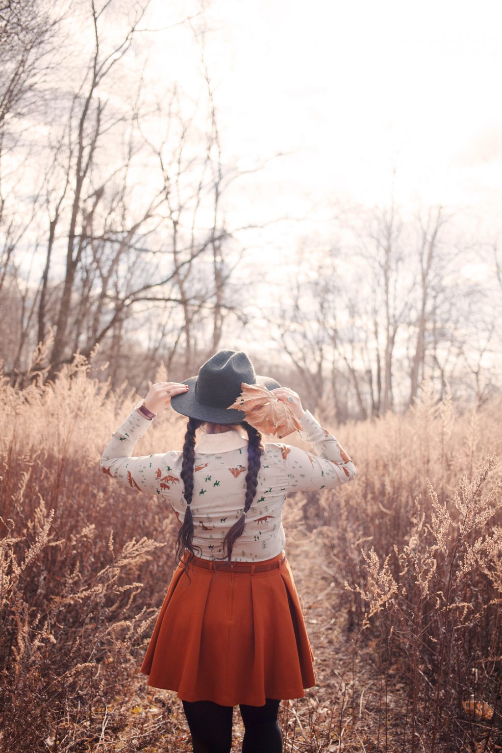 25 Fall Photoshoot Ideas You'll Want To Try