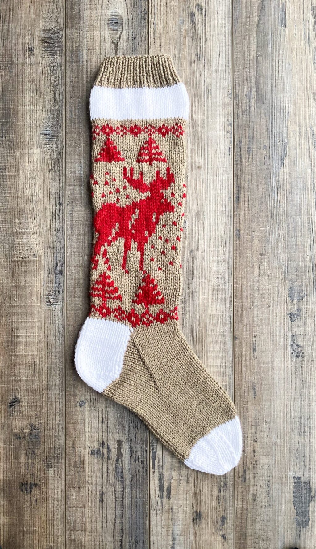 25 Knitted Christmas Stocking Patterns