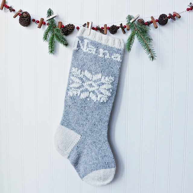 25 Knitted Christmas Stocking Patterns