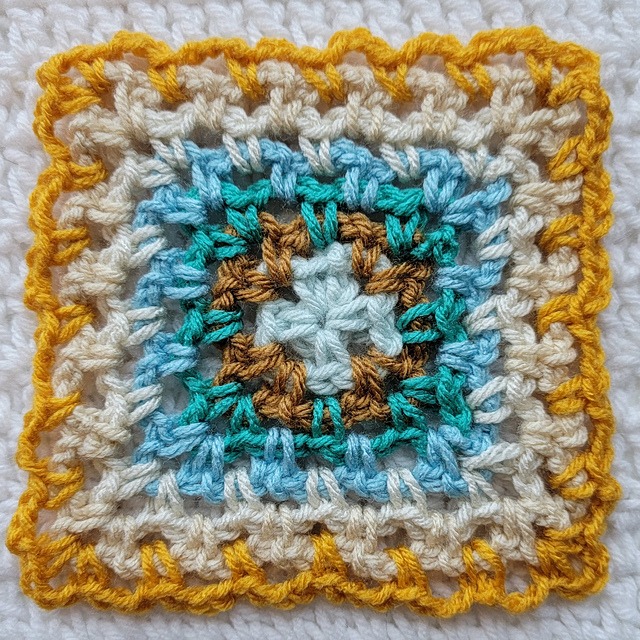 Mesh Granny Square Pattern