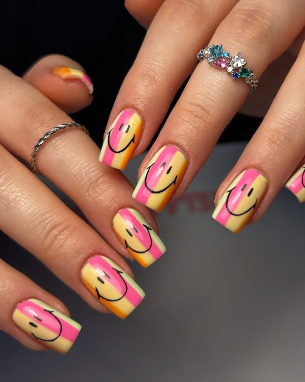 Smiley Face Stripe Nails